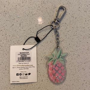 🆕 SKINNY DIP — Pink Pineapple Liquid Keychain